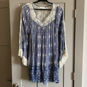 NWOT Boho mini swing dress with lace details